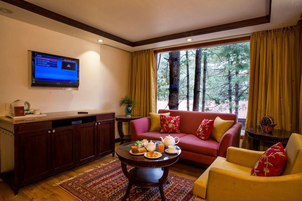 Senator Pine N Peak Hotel Pahalgam Exterior photo