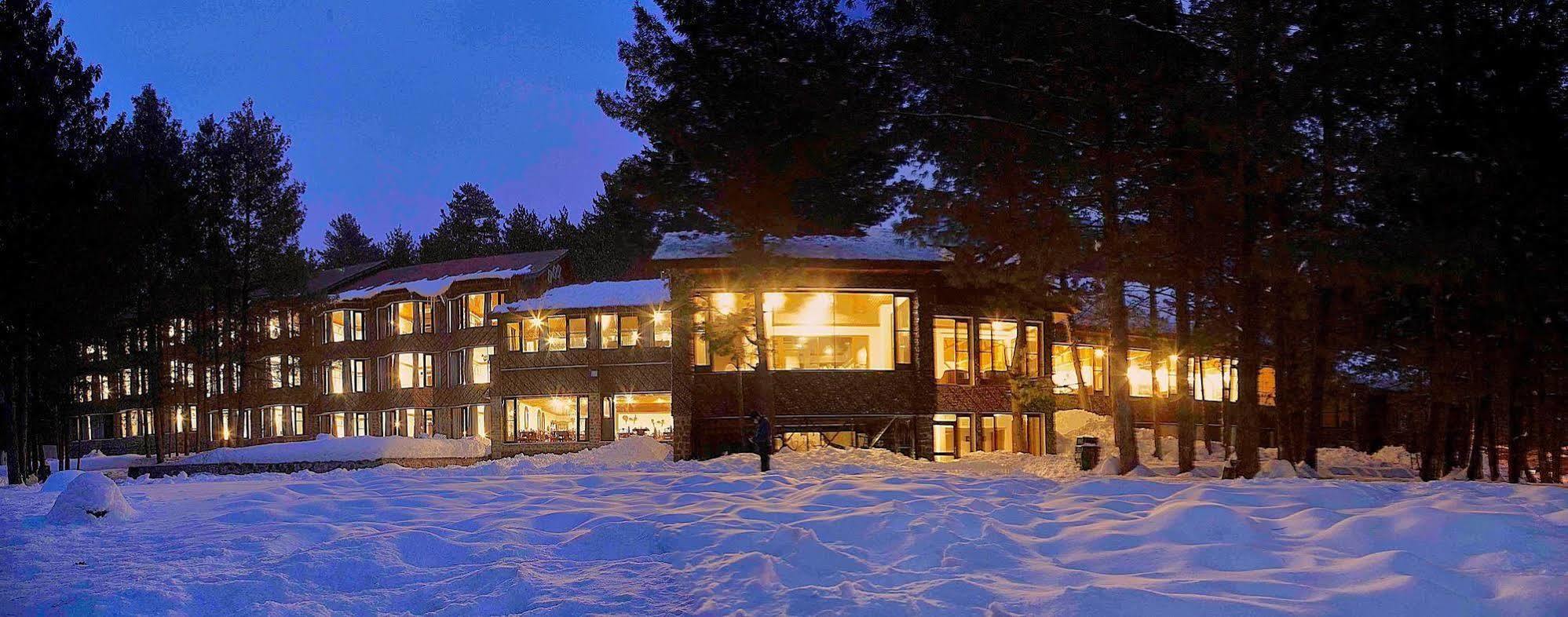 Senator Pine N Peak Hotel Pahalgam Exterior photo